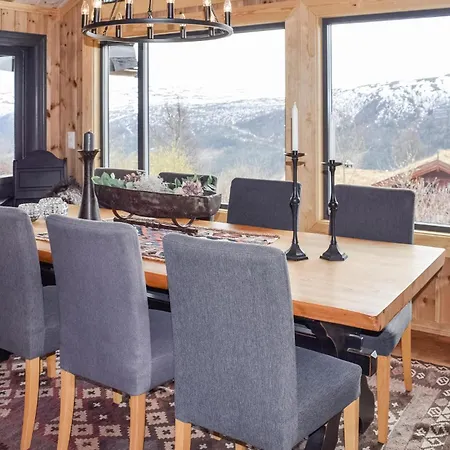 4 Bedroom Awesome In *